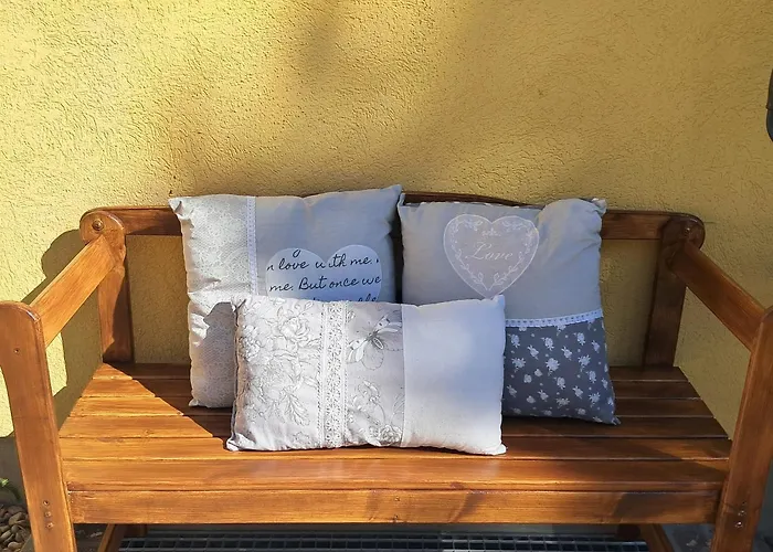 Dahoam Am Berg Apartment *