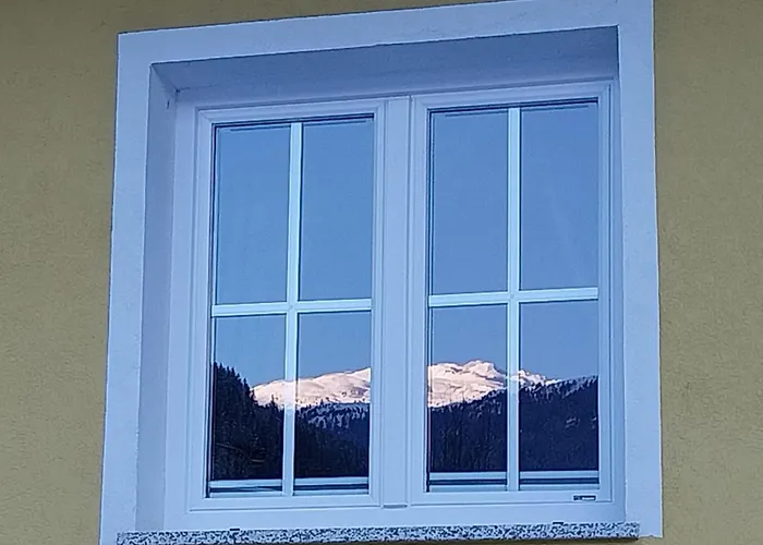 Dahoam Am Berg Apartman *