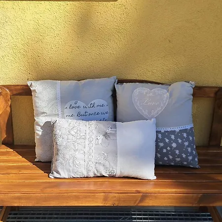 Dahoam Am Berg Apartmán *